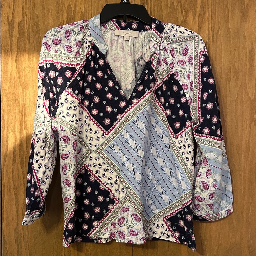 Loft Multi colored V Neck  3/4 Sleeve Women's Top